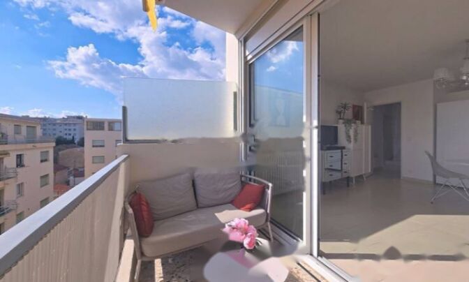 Apartment Cannes République