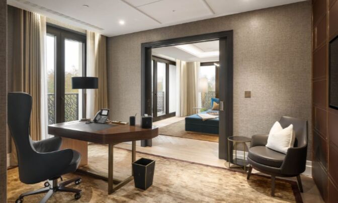 Mulberry Square, Knightsbridge