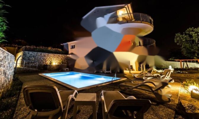 Семейный дом Ика, Опатия