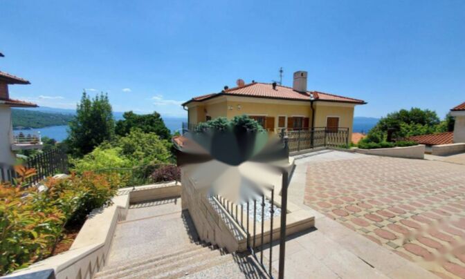 Семейный дом Волоско, Опатия