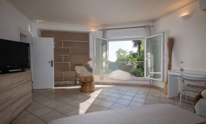 Четырехкомнатная квартира, Центр