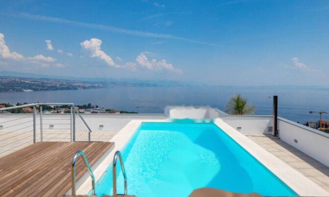 Четырехкомнатная квартира Центр