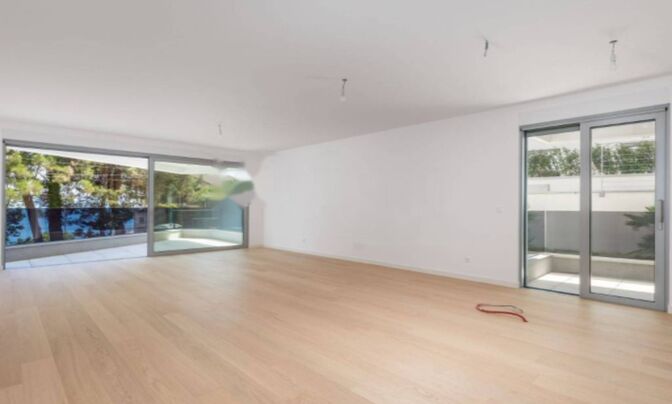 Трехкомнатная квартира центр