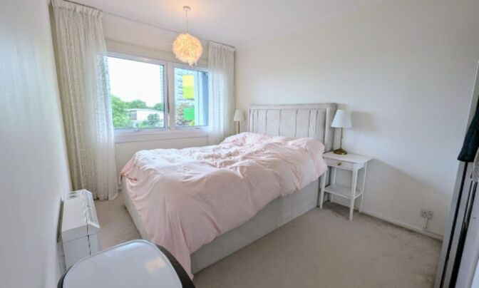 Flat, Brinklow House, Torquay Street