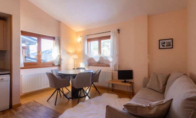 Flat for sale in Soldeu, 2 bedrooms
