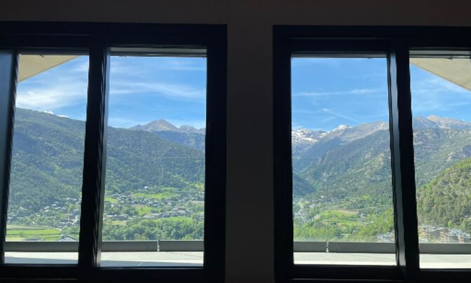 Chalet for sale in Anyós, 5 bedrooms