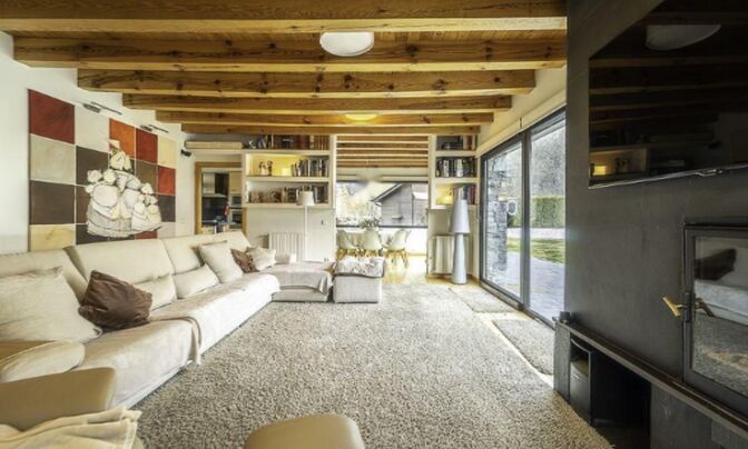 Chalet for sale in Ordino with 5 bedrooms