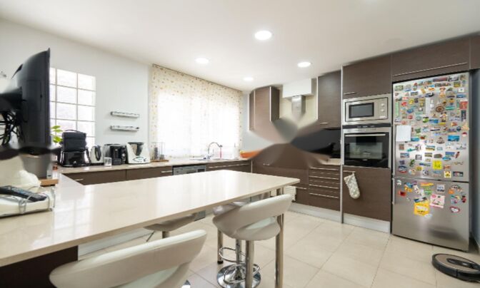 Independent chalet with spectacular views and sun