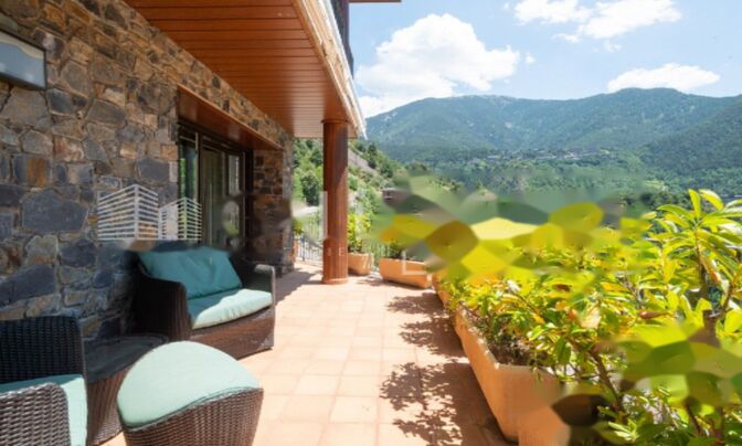 Chalet in exclusive residential area of Escaldes