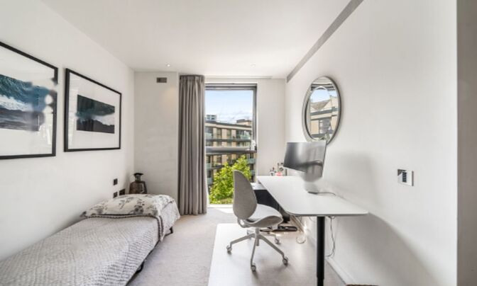 Waterfront Drive, Chelsea