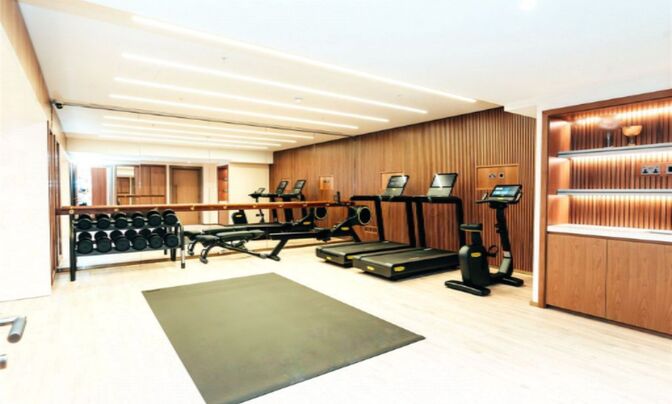 The Lucan, Lucan Place