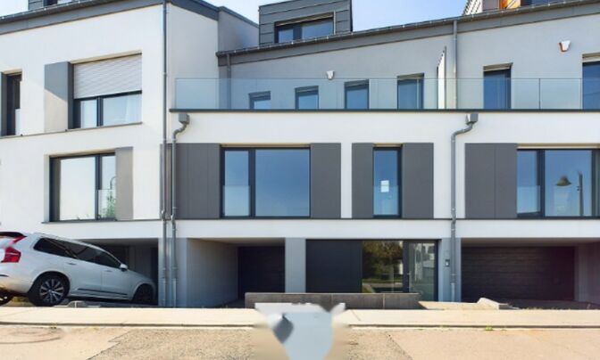 Triplex 3 bedrooms for sale in Oetrange