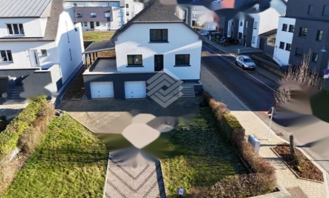 Detached house 4 bedrooms for sale in Belvaux