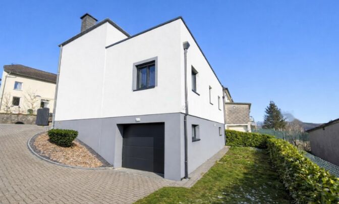 House 3 bedrooms for sale in Wiltz