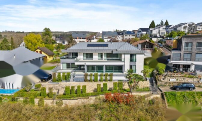 Villa 6 bedrooms for sale in Wormeldange