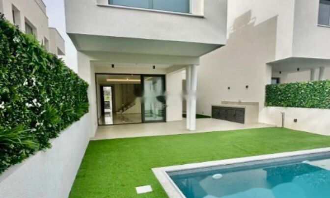 3 Bedroom Semi-Detached House for Sale in Trachoni, Limassol