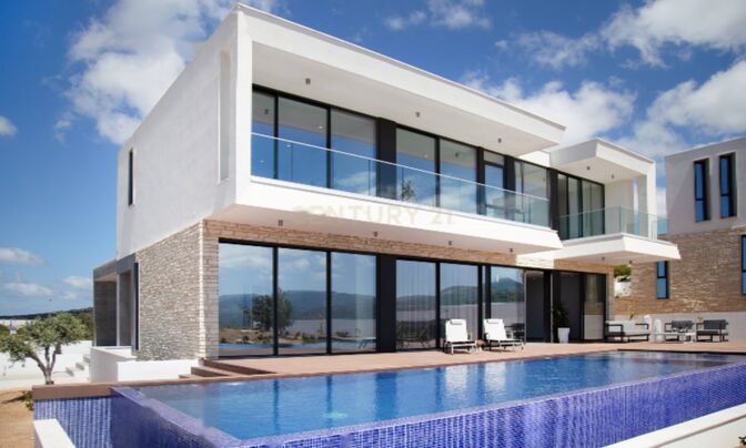 4 Bedrooms Villa For sale in Pegeia, Paphos