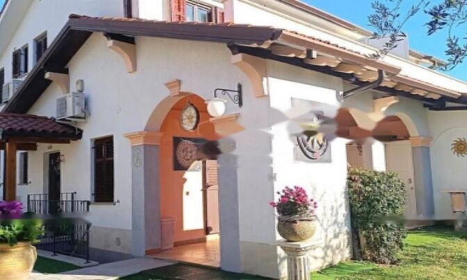 Сдвоенный дом Изола Ягодье