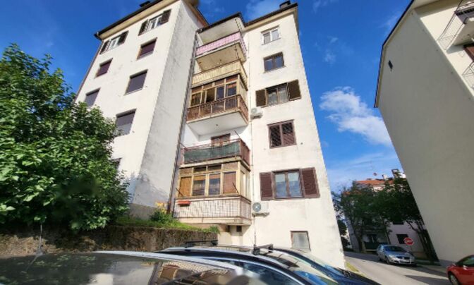 Трёхкомнатная квартира на Славнишской улице