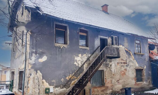 Дом, Сливница при Мариборе