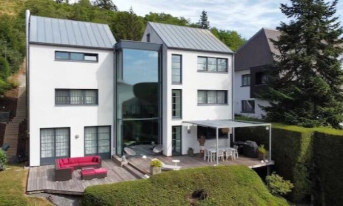 Detached house 4 bedrooms for sale in Lenningen