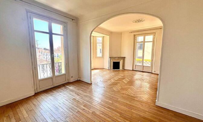 Apartment Cannes République