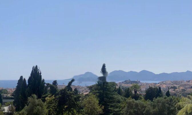 Apartment Cannes California