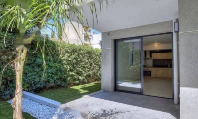 Apartment Cannes California