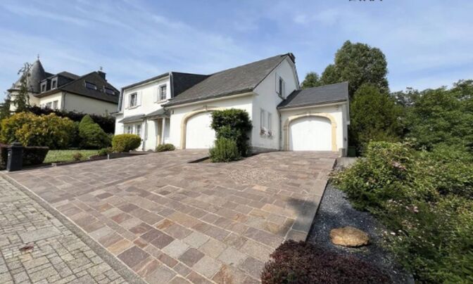 Villa 4 bedrooms for sale in Bettange-Sur-Mess