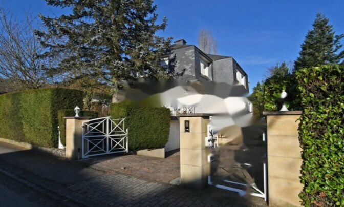 Detached house 5 bedrooms for sale in Schrassig