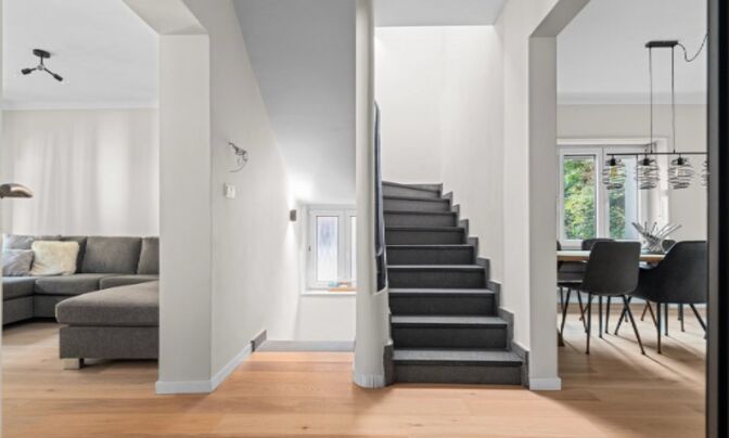 Detached house 4 bedrooms for sale in Luxembourg-Kirchberg