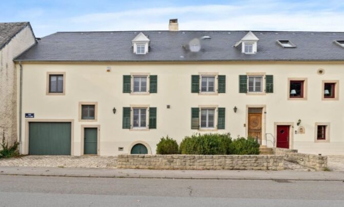 Detached house 5 bedrooms for sale in Hautcharage