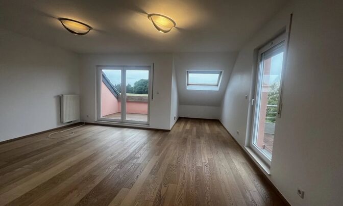 Apartment 3 bedrooms for sale in Hobscheid