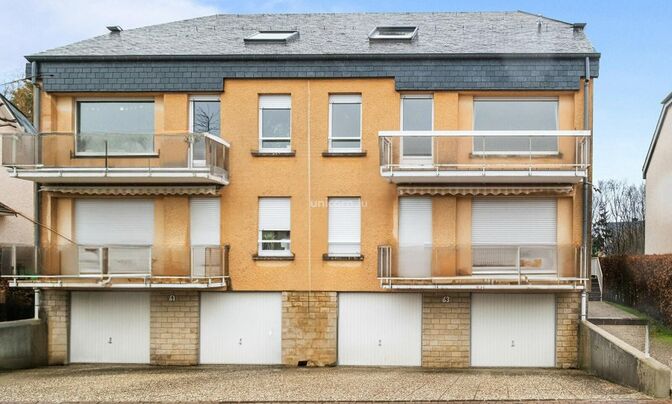 House 6 bedrooms for sale in Bertrange