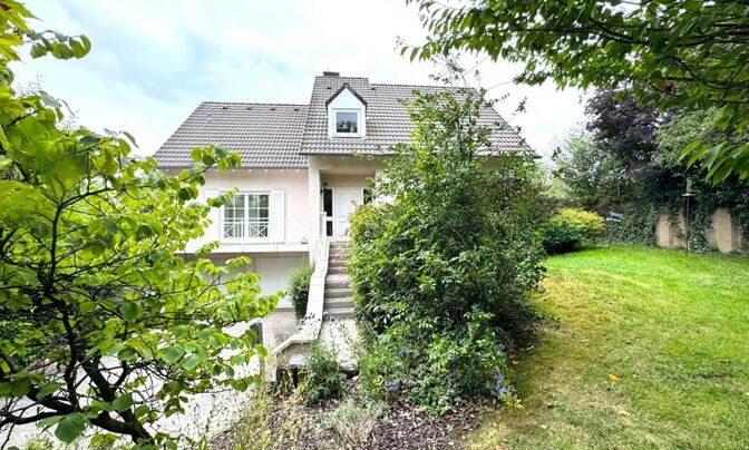 Detached house 4 bedrooms for sale in Bettange-Sur-Mess