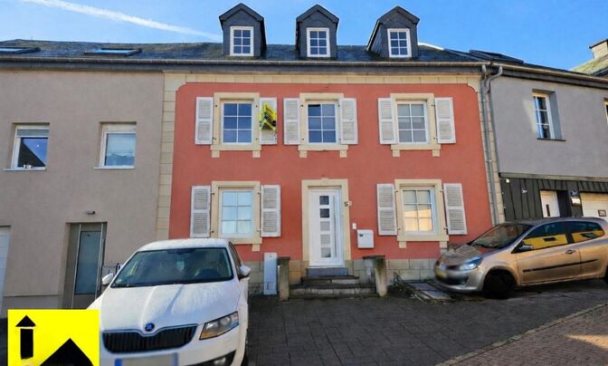 House 7 bedrooms for sale in Niederfeulen