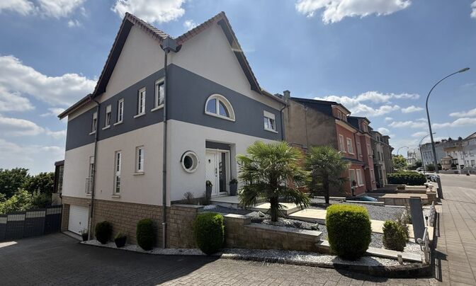 Detached house 4 bedrooms for sale in Belvaux