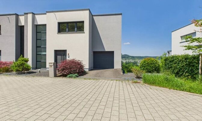 Detached house 4 bedrooms for sale in Heisdorf
