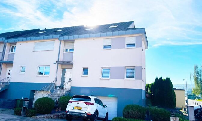 Detached house 4 bedrooms for sale in Lamadelaine