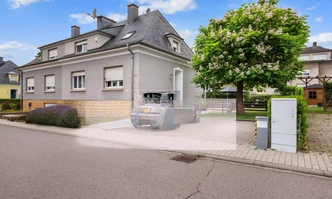 Detached house 3 bedrooms for sale in Howald