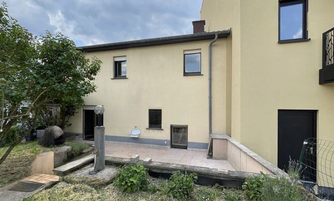 Semi-detached house 4 bedrooms for sale in Mamer