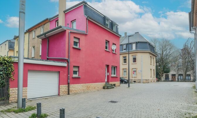Semi-detached house 5 bedrooms for sale in Luxembourg-Bonnevoie
