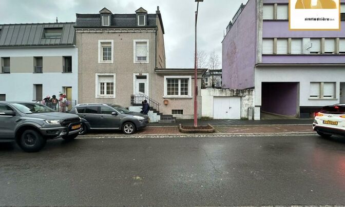 House 5 bedrooms for sale in Pétange