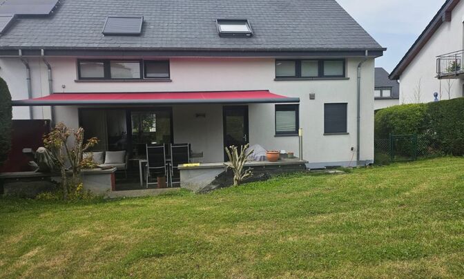Semi-detached house 6 bedrooms for sale in Junglinster