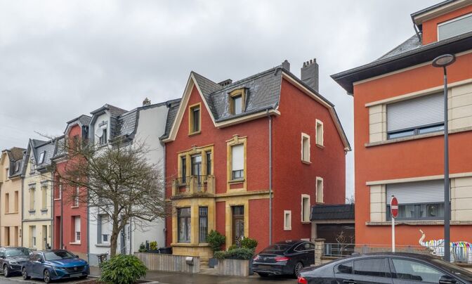 Townhouse 5 bedrooms for sale in Rodange