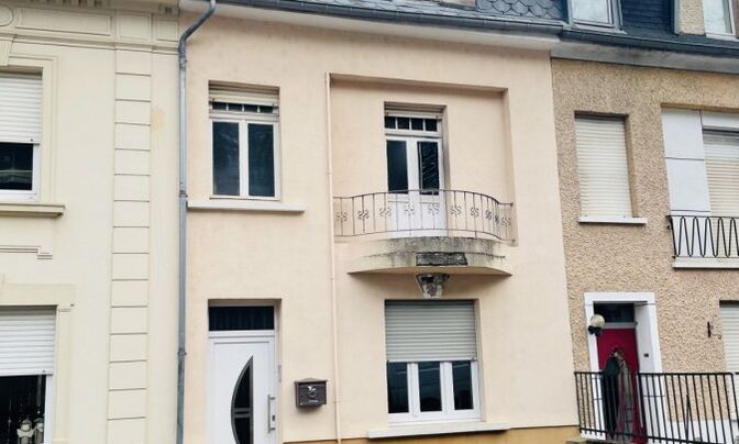 Semi-detached house 4 bedrooms for sale in Schifflange