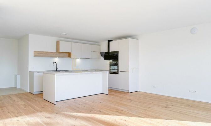 Apartment 4 bedrooms for sale in Oetrange