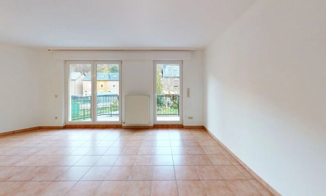 Apartment 3 bedrooms for sale in Lasauvage