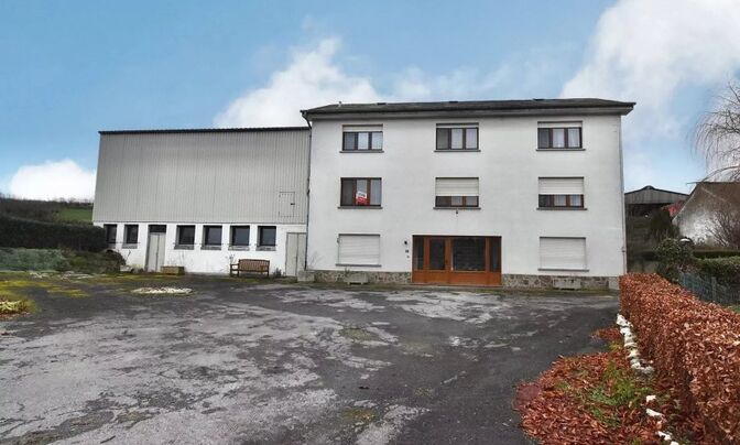 House 6 bedrooms for sale in Holler