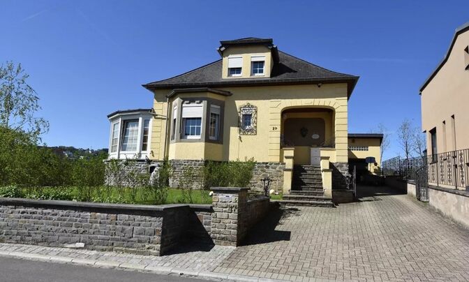 Detached house 5 bedrooms for sale in Weidingen